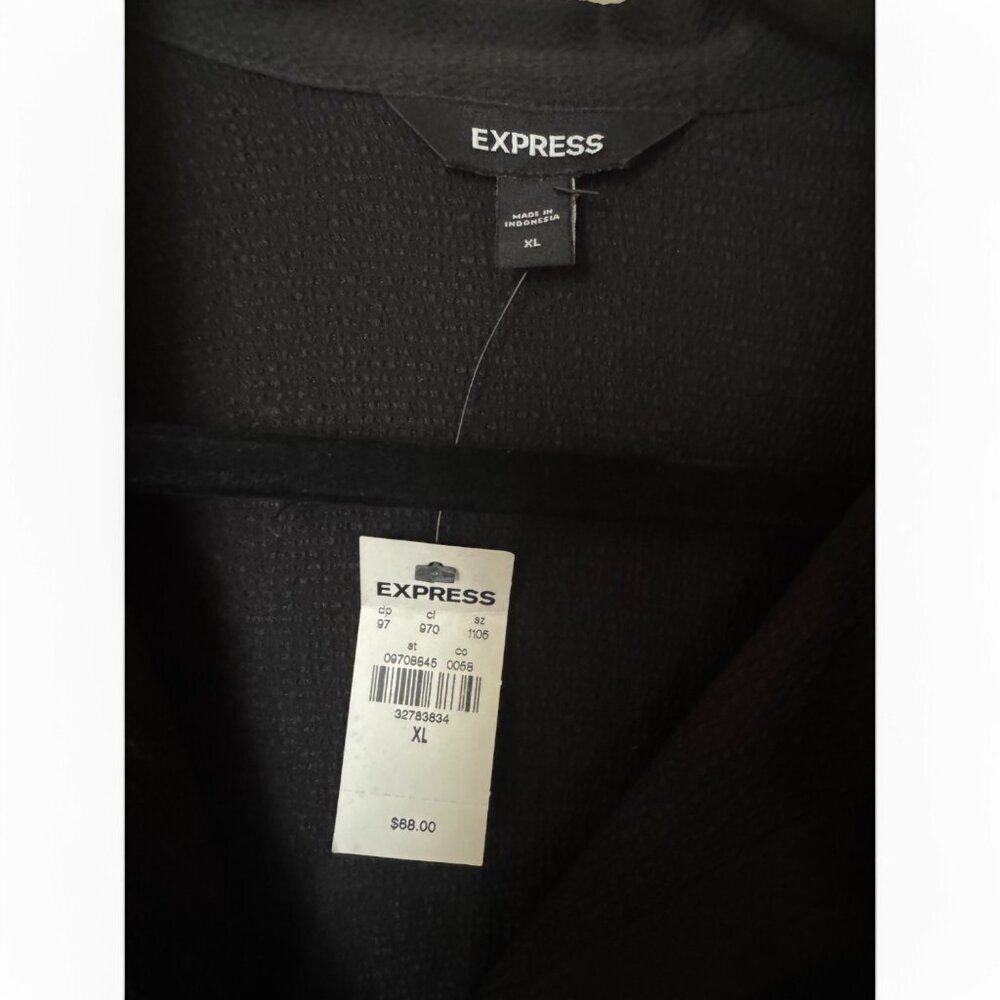 Express Textured Pleated Cuff Portofino Shirt – XL - Picture 5 of 5